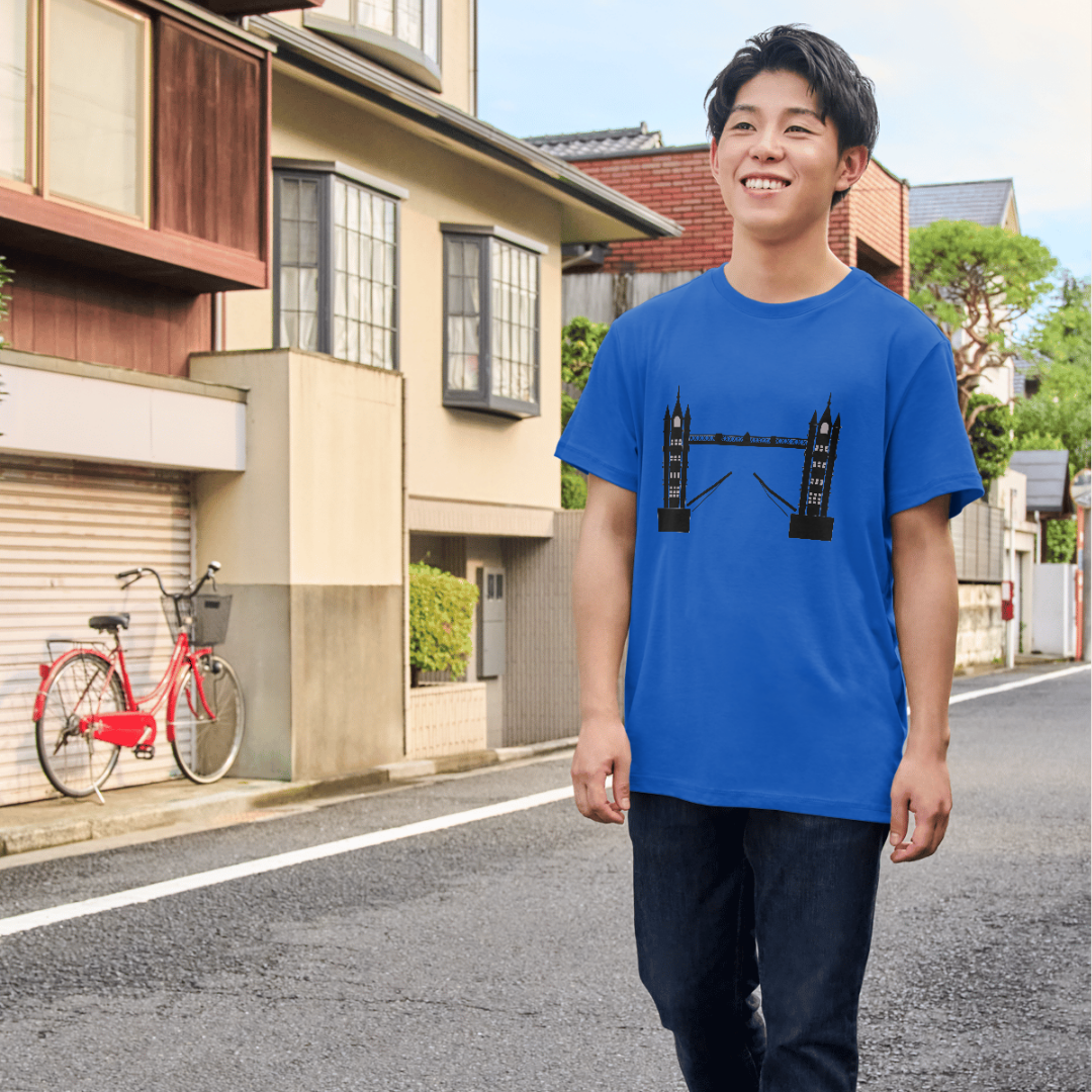 "London Bridge Majesty Tee – Iconic HTV Printed T-Shirt"